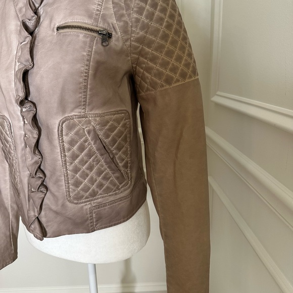 NWOT Anthropologie Elevenses Ruffled Vegan Leather Motorcycle Jacket - Picture 6 of 10